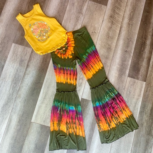 📦 MOVING SALE Tie-Dye Festival Bell Pants - Picture 8 of 8
